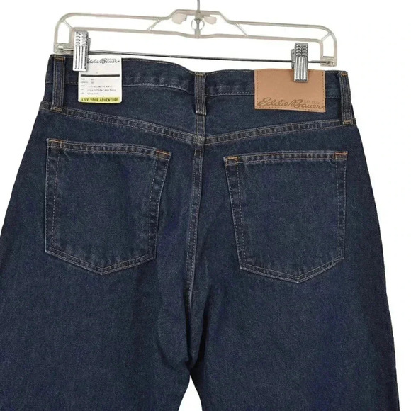 NWT Eddie Bauer Straight Fit Jeans Blue Denim  Dark Wash Size 30x32 - Picture 5 of 11